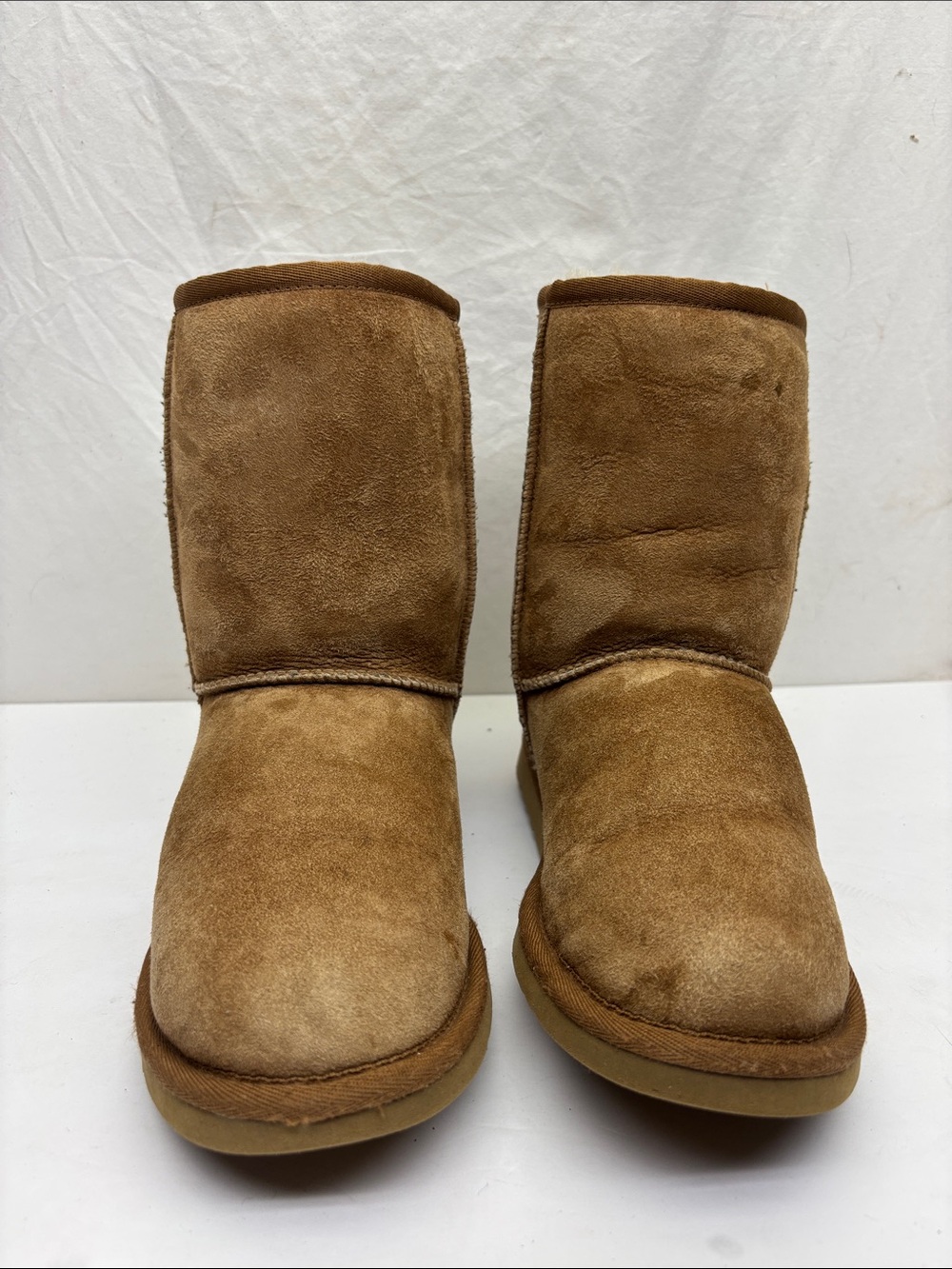 UGG Classic Short Boots, SZ 6 women’s, box 51